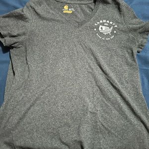 EUC Carhartt Tshirt. Says sz M but, fits like a small. Form fitting. Darker Grey